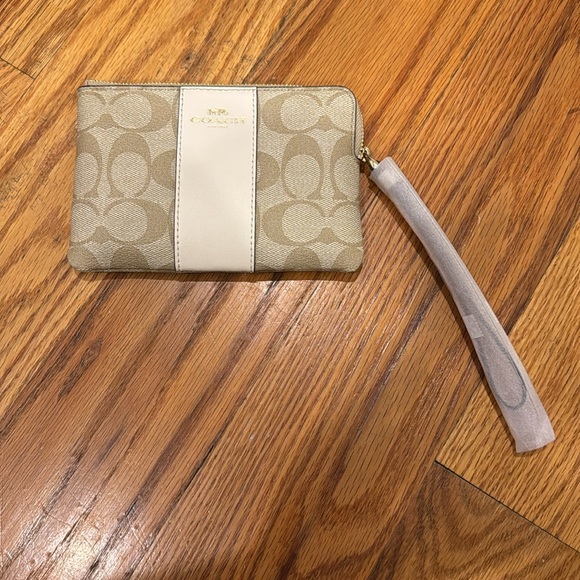 Coach Corner Zip Wristlet - Picture 3 of 6